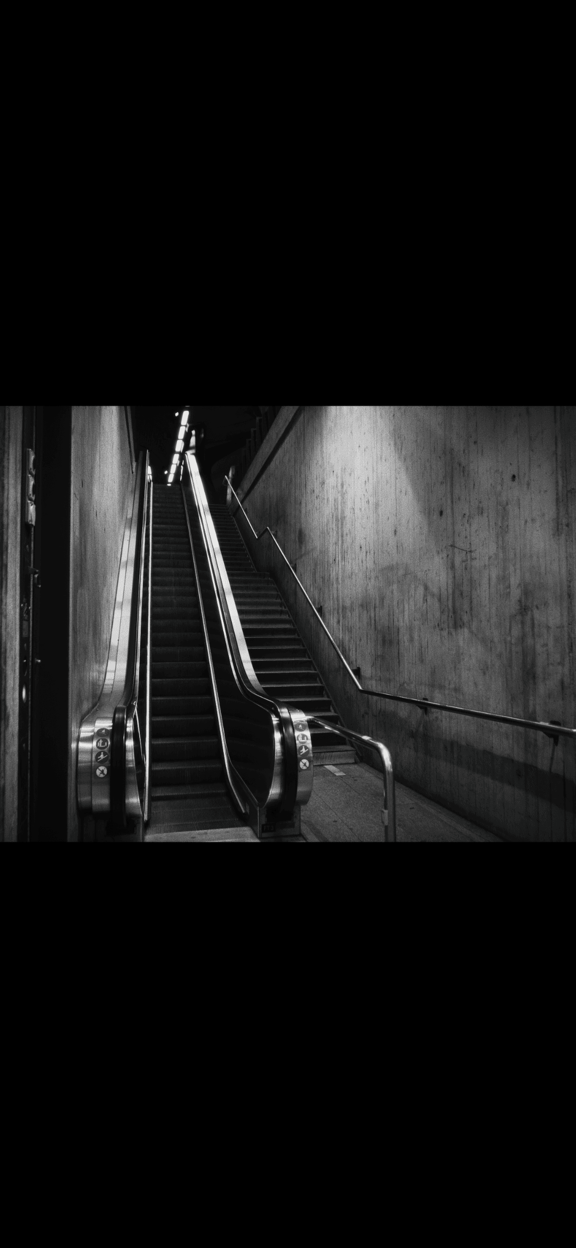 Rolltreppe — S/W